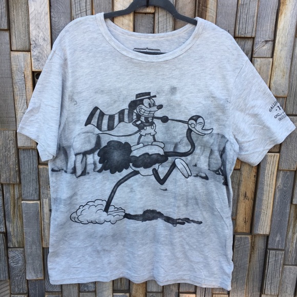 Disney Other - Mens disney top shirt t shirt gray mickey Large